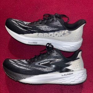 Brooks Men's Running Shoe - Black with White Label